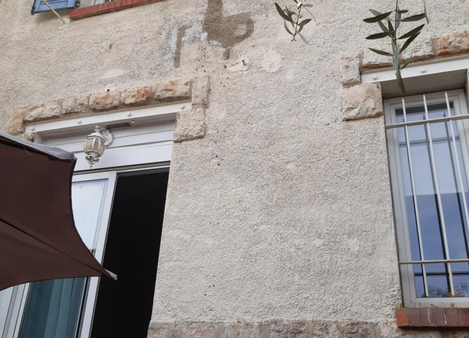 Charmante Maison De Ville Грасс